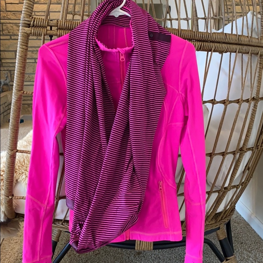 Lululemon scarf wrap (rare) - Picture 7 of 7